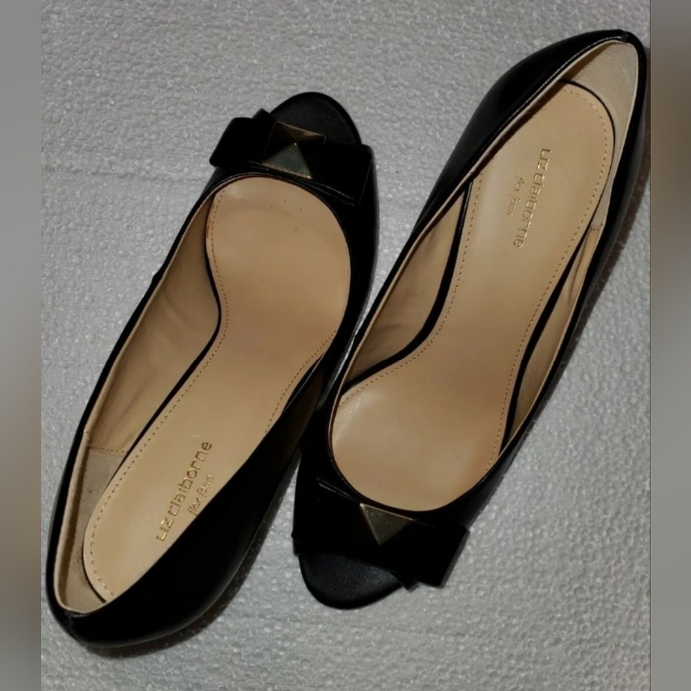 Liz Claiborne Flex Foam Black Heel Gold Buckle Size 8M